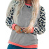 suéter de manga larga con estampado de leopardo de otoño y costuras en contraste estilo callejero con cuello redondo NSSI2368