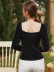 blusa de manga larga en color liso con cuello cuadrado NSXYA39536