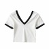 Camiseta deportiva corta slim con cuello de pico NSAC47405