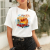 Camiseta de manga corta con cuello redondo y estampado de coche con letras de moda NSAYS59708