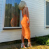 wholesale vendedores de ropa Nihaostyles pliegues de moda de color sólido espalda abierta vestido largo casual de un solo hombro NSHLJ66436