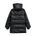 abrigo de algodón con capucha de longitud media de piel sintética de color liso NSAM138970
