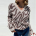 suéter de lana suelta con patrón de onda de manga larga con cuello en V grueso NSYDL139388