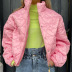 Abrigo delgado de algodón de manga larga con cuello redondo y cremallera con botones a presión de color liso NSMG138360