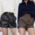 shorts de piel con pliegues en color liso NSAM127392