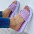 slippers con suela gruesa y detalles de remaches NSYBJ127635