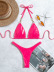 conjunto de dos piezas de bikini de cuero brillante de color liso con cordones y cuello colgante NSZO130862