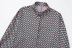camisa con solapa suelta y manga larga con estampado geométrico NSAM131129