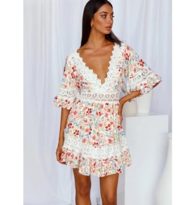 V-neck Stitching Short Sleeve Backless Lace-up Floral Lace Edge Dress NSYXB132542