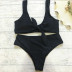conjunto de dos piezas de bikini de color sólido con escote cruzado en el pecho y cintura alta NSCSM132755