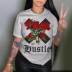 Camiseta holgada de manga corta con cuello redondo y estampado de rosas de talla grande NSLBT129765
