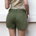 Pantalones cortos de color liso con cinturón adelgazante y costuras en los bolsillos NSSSN132849