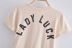 camiseta de manga corta con cuello redondo y letras rosas estampadas NSAM132863
