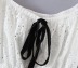 Top corto de color sólido con cuello cuadrado y cordones, manga abullonada delgada NSXDX133343