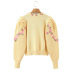 suéter con bordado de flores y cuello redondo hueco con manga farol NSAM136064
