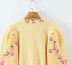 suéter con bordado de flores y cuello redondo hueco con manga farol NSAM136064